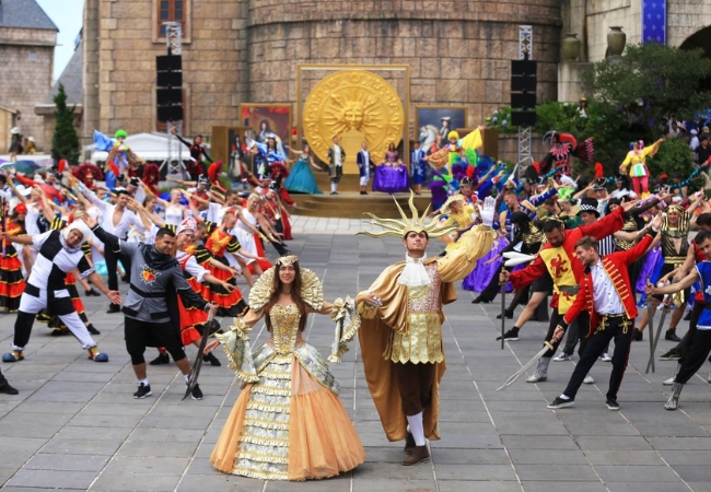 Carnival Bà Nà Hills - Lễ hội sắc màu mùa hè 2